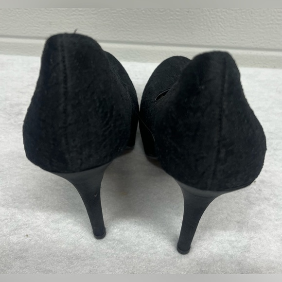 Forever21 Black Lace Heels - Picture 4 of 6